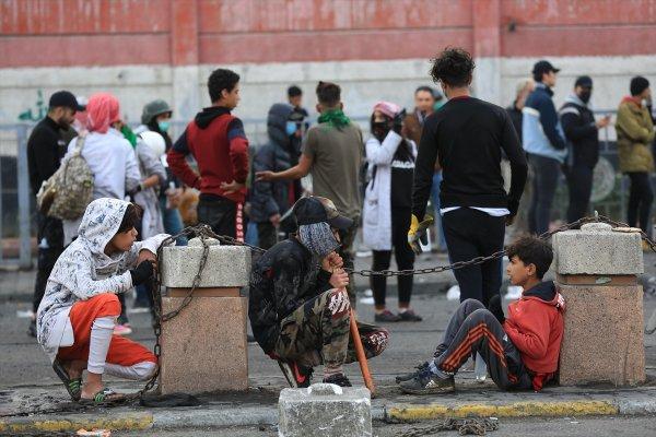 Irak güvenlik güçleri, göstericilerin çadırlarını yaktı