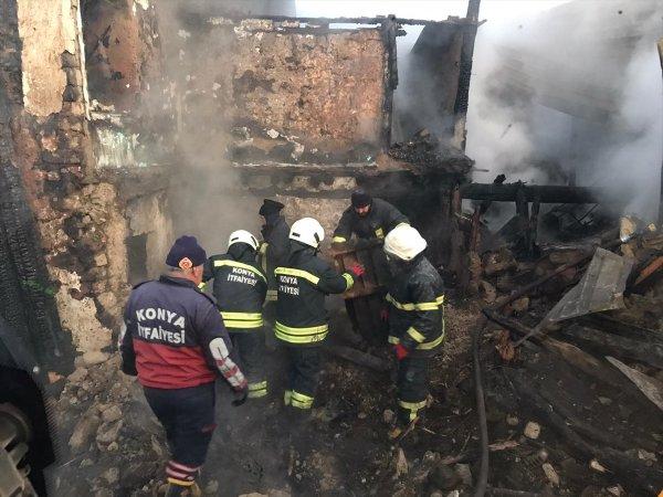 Konya'daki bir evde yangın çıktı: 3 ölü