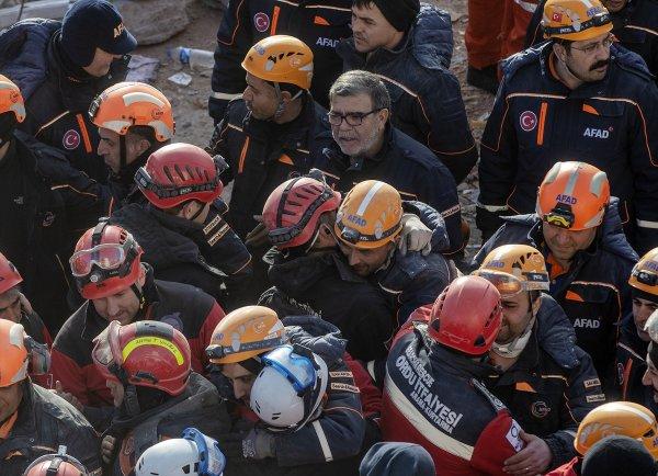 Kurtarma ekipleri vedalaştı