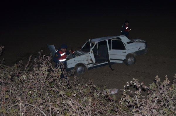 Osmaniye'de otomobil tarlaya uçtu: 1'i bebek 3 yaralı
