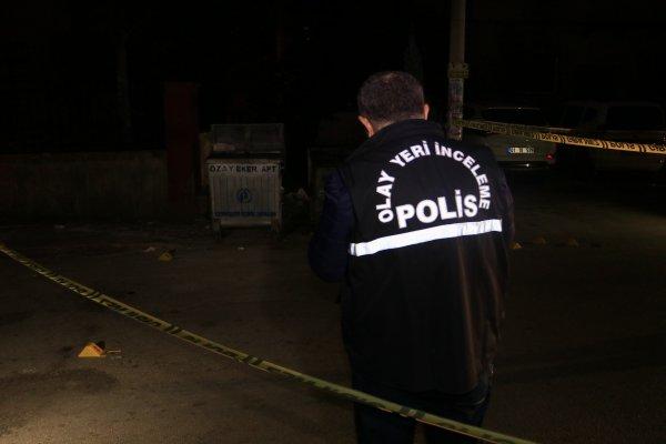 Adana'da bir kişi 2 yeğenine sokakta kurşun yağdırdı