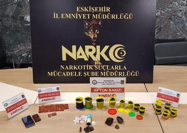 Oyun hamurunun içinden uyuşturucu çıktı