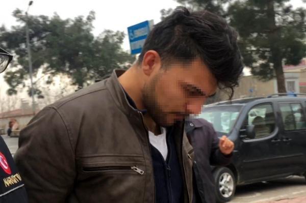 FETÖ'den ihraç astsubay, uyuşturucu satarken yakalandı