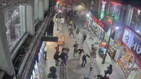 Elazığ depremi sırasında kaçış anı