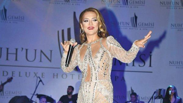 Tuğba Ekinci'den Demet Akalın'a: Seni kimse sevmiyor