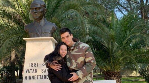 Can Yaman, terhis oldu