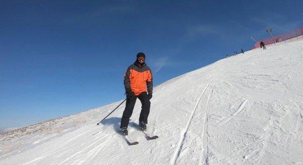 Ekrem İmamoğlu, Erzurum'da kayak yaptı