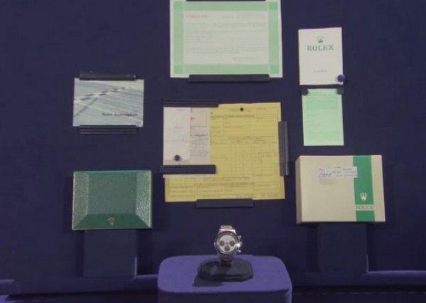 Saati için 400 bin dolar denilince kendini yere attı