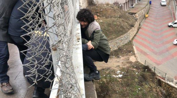 İntihar şovmeni bu defa Bilecik'te sahneye çıktı