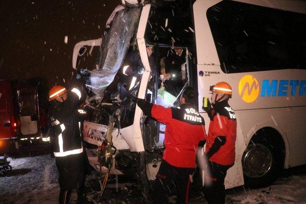 Bolu'da zincirleme trafik kazası: 1 ölü 19 yaralı