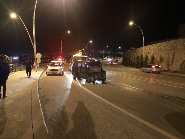 Konya'da otomobil, hafif ticari araçla çarpıştı: 4 yaralı