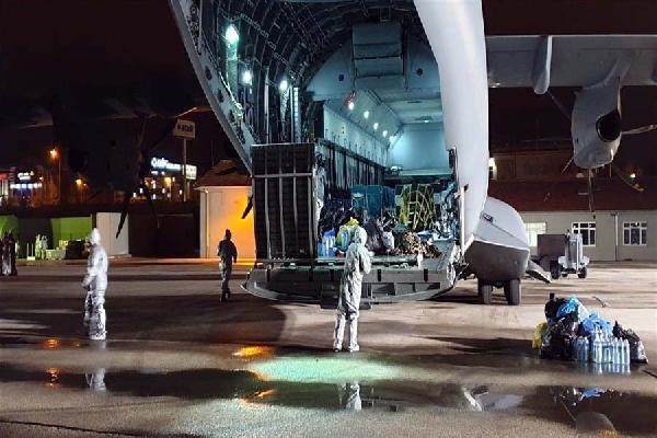 Çin'den Türkiye'ye uçakla gelenler karantinaya alındı