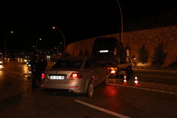 Konya'da otomobil, hafif ticari araçla çarpıştı: 4 yaralı
