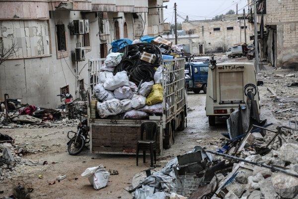 İdlib'de 151 bin sivil daha yerinden edildi