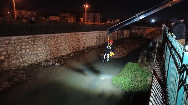 Düzce'de kanlar içerisinde bir erkek cesedi bulundu