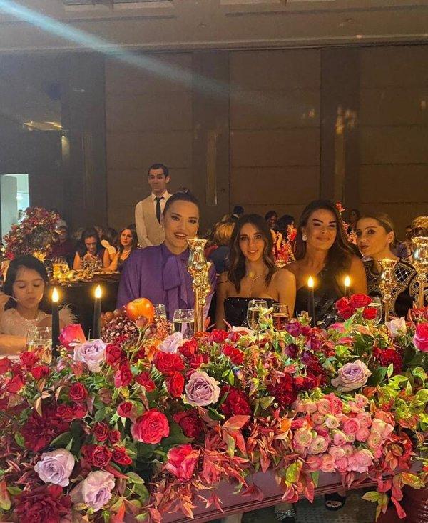 Merve Özbey'in kına gecesi