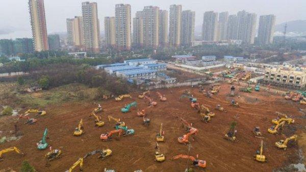 Çin'de 10 günde inşa edilen hastane açıldı