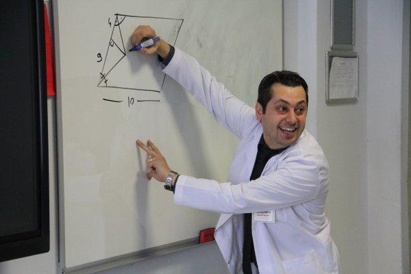 Geometri dersini müzikle sevdiren öğretmen