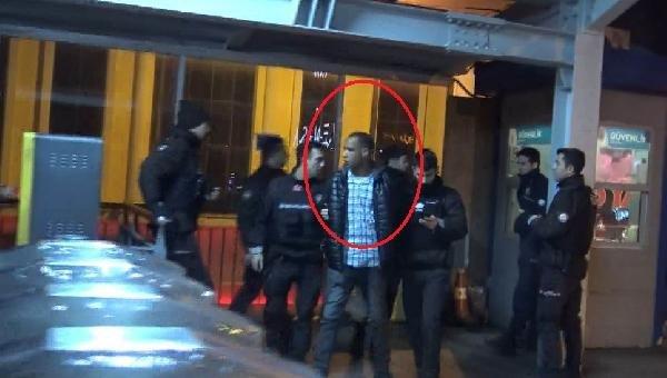 Metrobüste 11 yaşındaki kız çocuğuna taciz iddiası