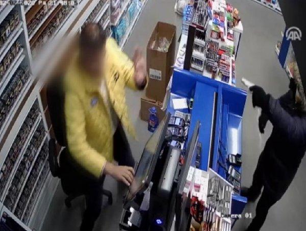 Kayseri'de akaryakıt istasyonu marketinde silahlı soygun