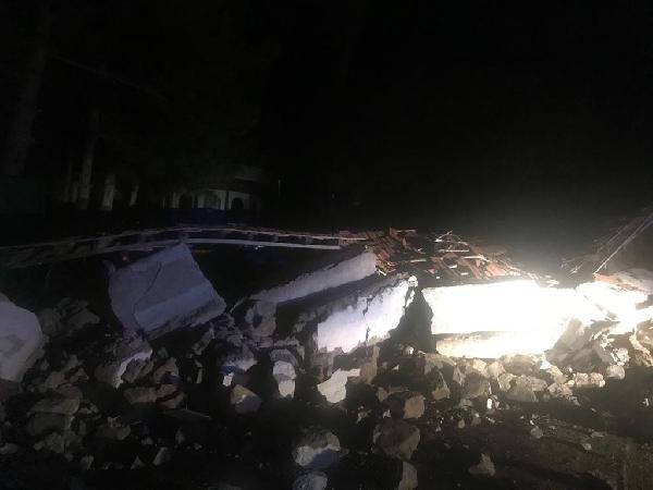 Kırıkkale'de türbe ziyaretinde duvar çöktü: 2 yaralı