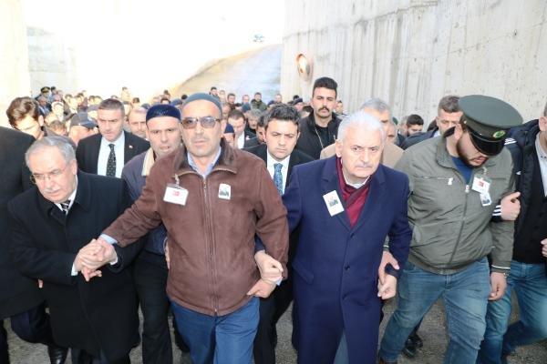 İdlib şehitleri uğurlanıyor