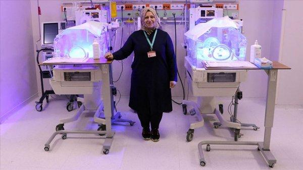 Bebeğini kaybettiği tıp merkezinde 'gönüllü anne' oldu