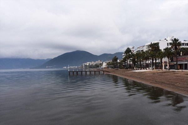 Akdeniz'de 4.4 büyüklüğünde deprem oldu