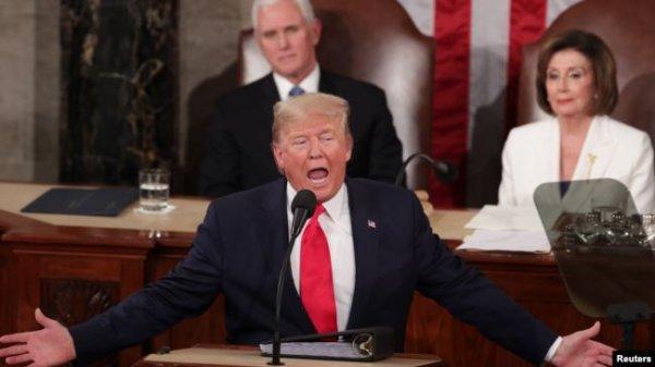 Temsilciler Meclisi Başkanı, Trump’ın konuşmasını yırttı