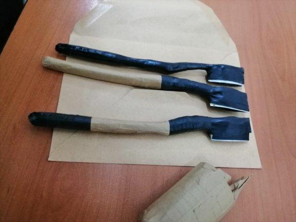 Cinayet davasının tarafları arasında arbede yaşandı