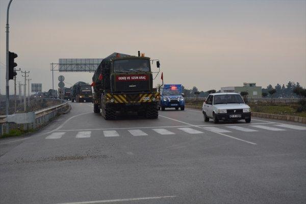 Suriye sınırına askeri sevkiyat hız kazandı