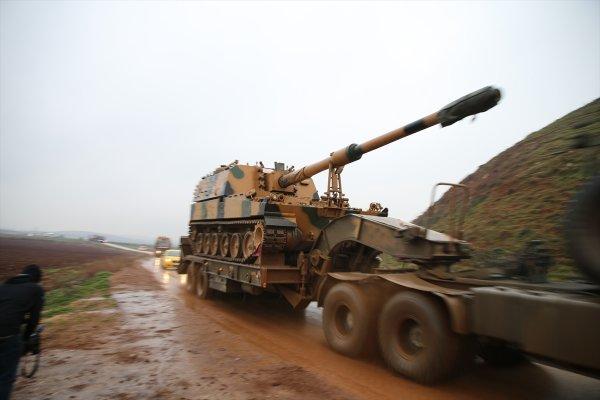 Suriye sınırına askeri sevkiyat hız kazandı
