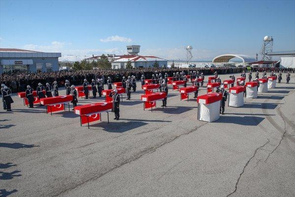 Şehitler memleketlerine uğurlandı