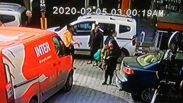 Esenyurt’ta alacak verecek meselesinde kavga çıktı