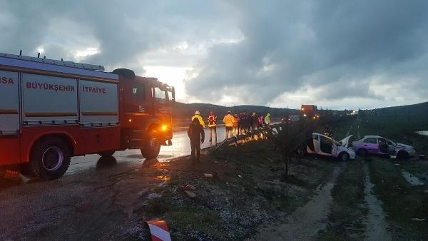 Manisa'da zincirleme trafik kazası: 2 yaralı