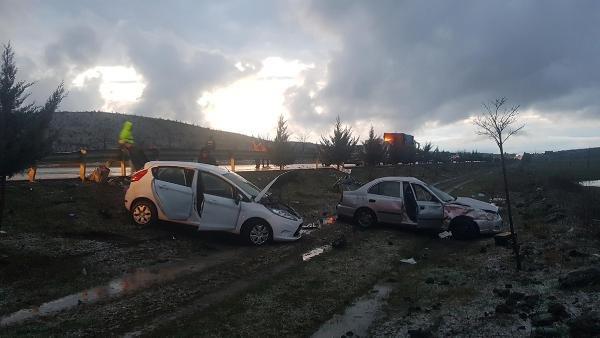 Manisa'da zincirleme trafik kazası: 2 yaralı