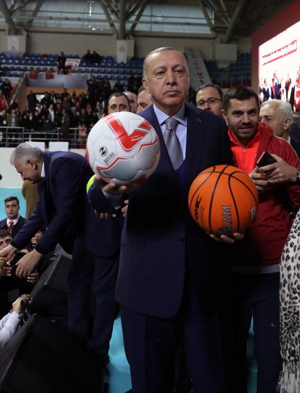 Erdoğan ile Shane Larkin arasında neşeli sohbet