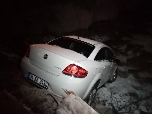 Tekirdağ'da bir araç inşaat çukuruna uçtu