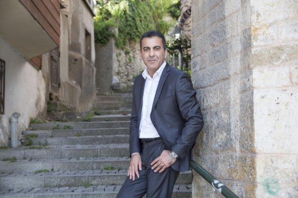 Sinan Akyüz ile son romanı Meyra’yı konuştuk