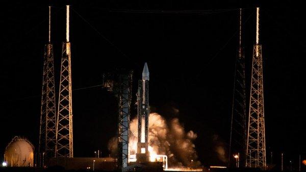 Güneşi gözlemleyecek uydu uzaya fırlatıldı