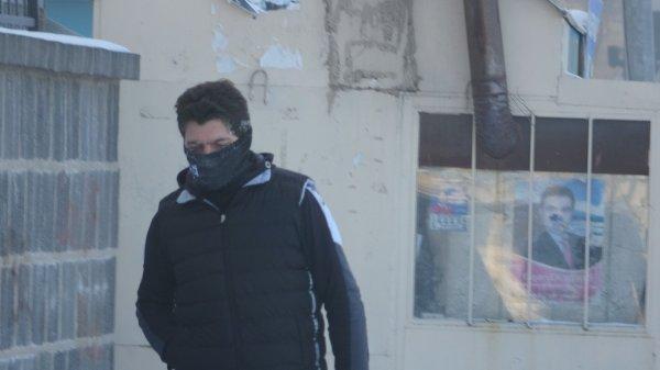 Ardahan'da eksi 38 derecede okula gidiyorlar