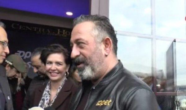 Cem Yılmaz'a sevgilisi ile arasındaki yaş farkı soruldu