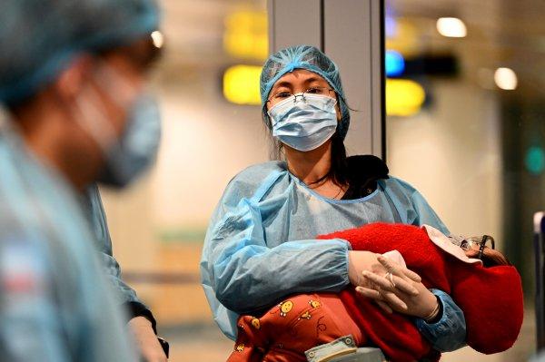 Koronavirüsten ölenlerin sayısı 1017'ye çıktı