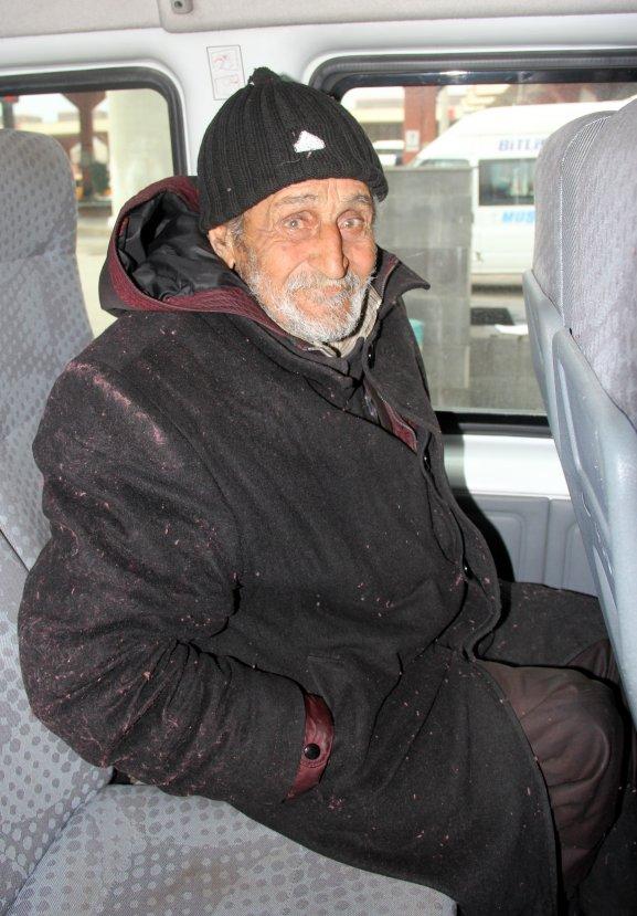 Adana Valiliği'nden sokakta kalan vatandaşlara yardım