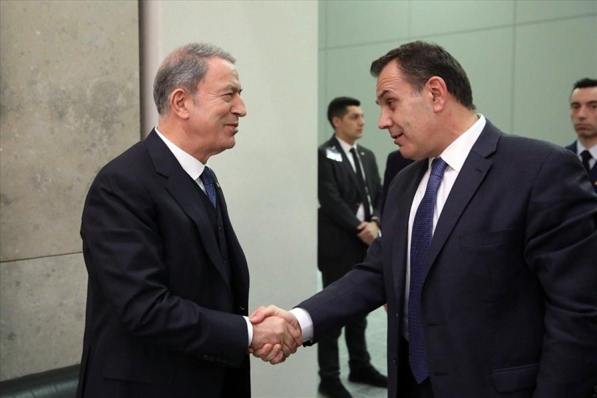 Hulusi Akar, Yunan mevkidaşı ile bir görüşme yaptı