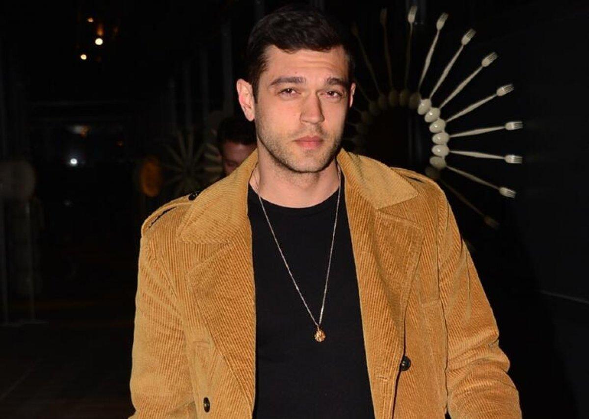 Furkan Andıç'ın kolyesi