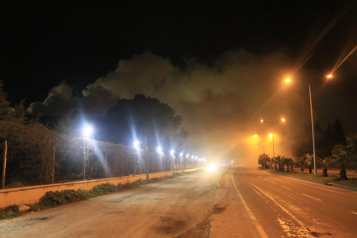 Adana’da pamuk yağı fabrikasında yangın çıktı