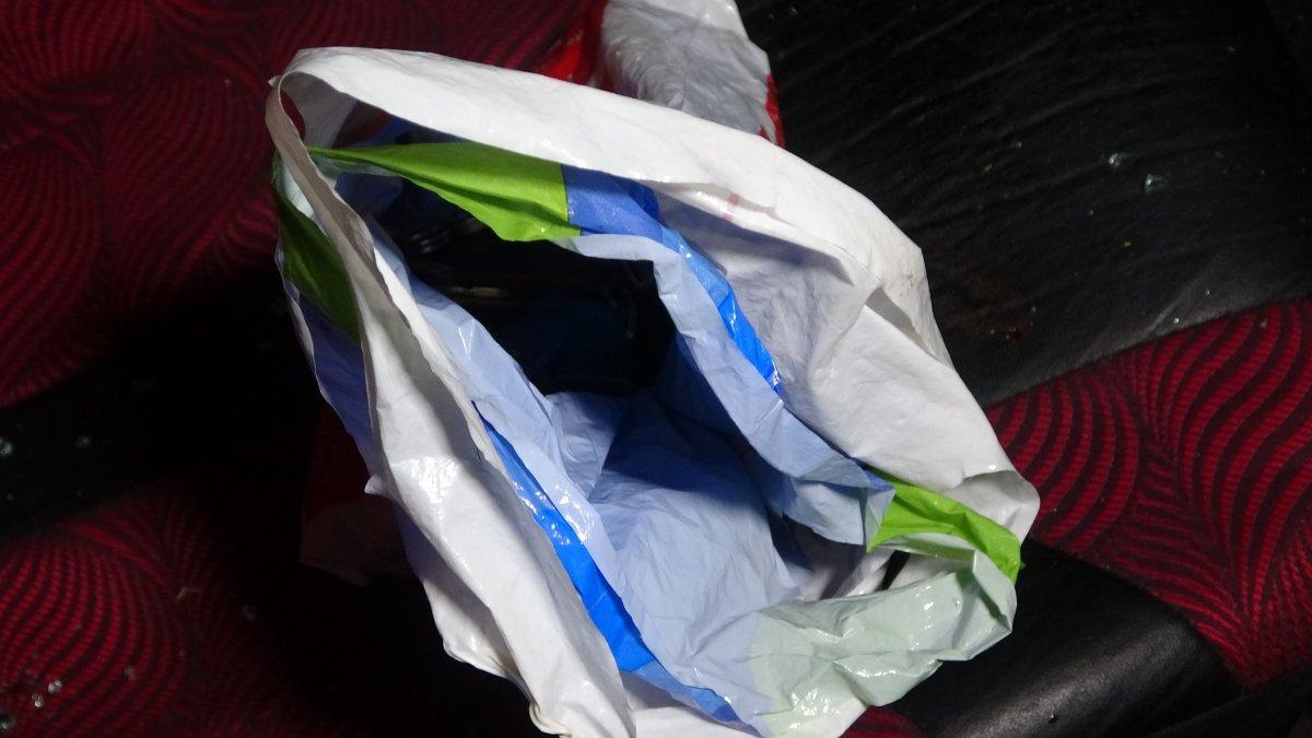 Adana'da hırsızlar ev duvarına çarptı