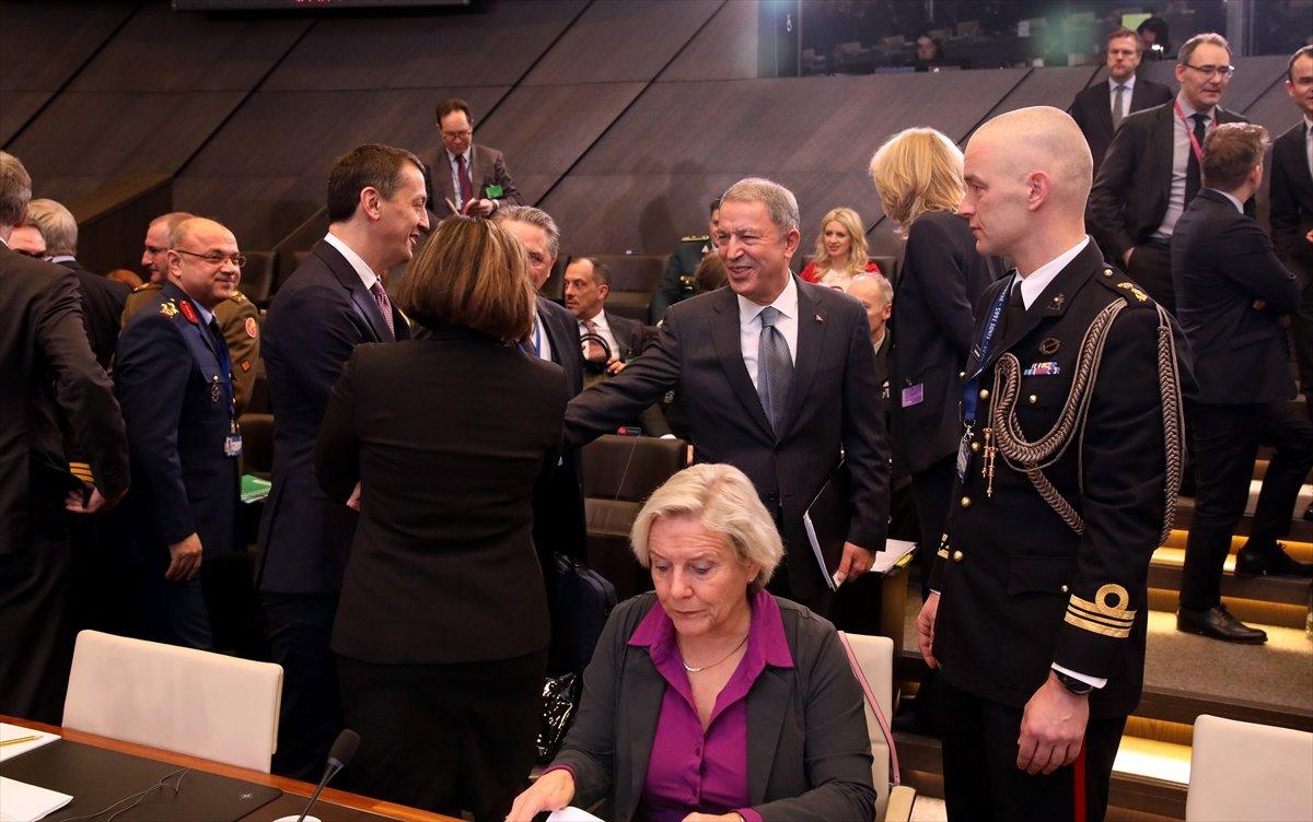 Akar: Ateşkesi sağlamak için birlikler gönderiyoruz