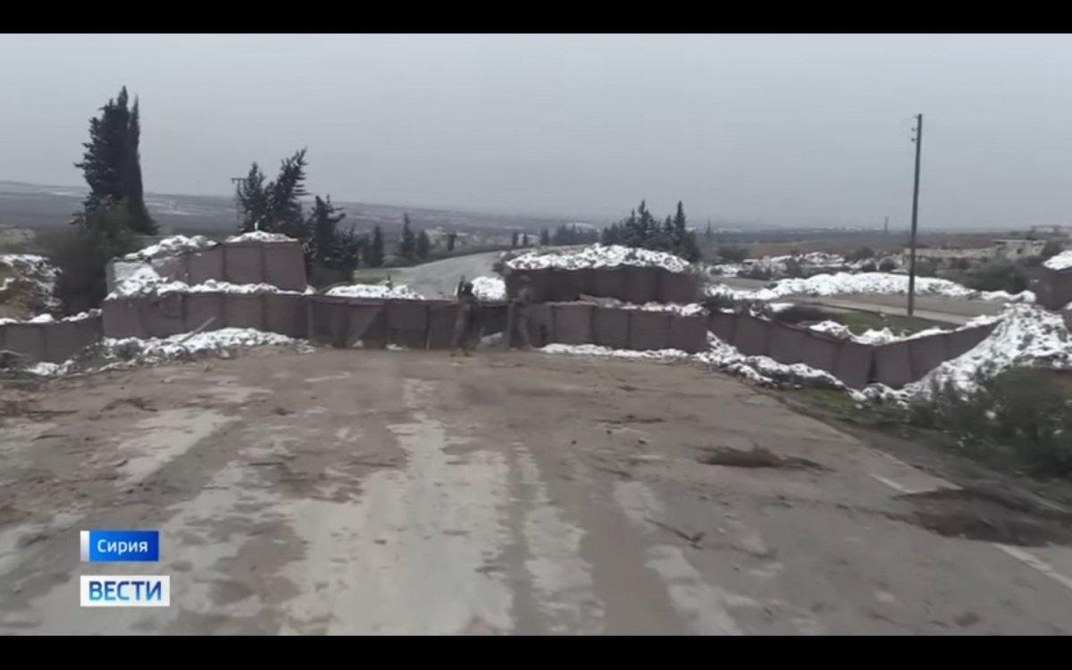 Rusya M4 karayolunu Türk askerinin izniyle kullanıyor